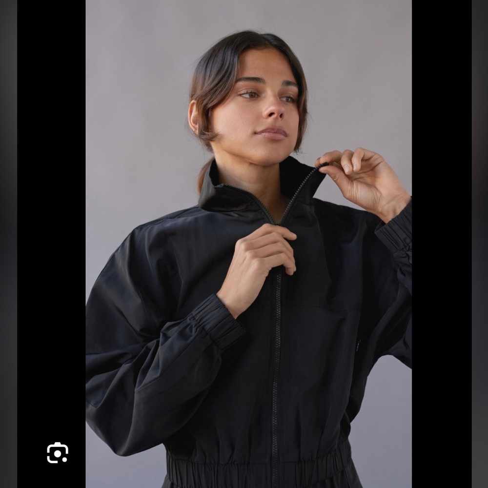 brand new year of ours black jacket x small